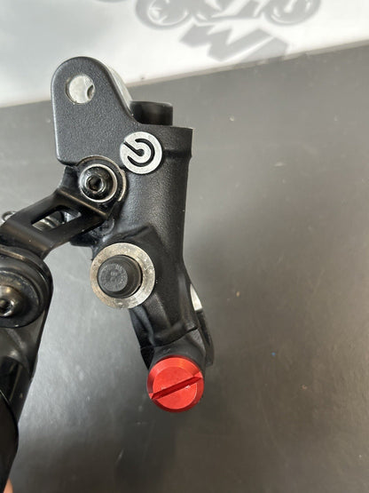 Aprilia Tuono V4 1100 Factory 2017 BREMBO Brake Mastercylinder 9105 Miles RSV4