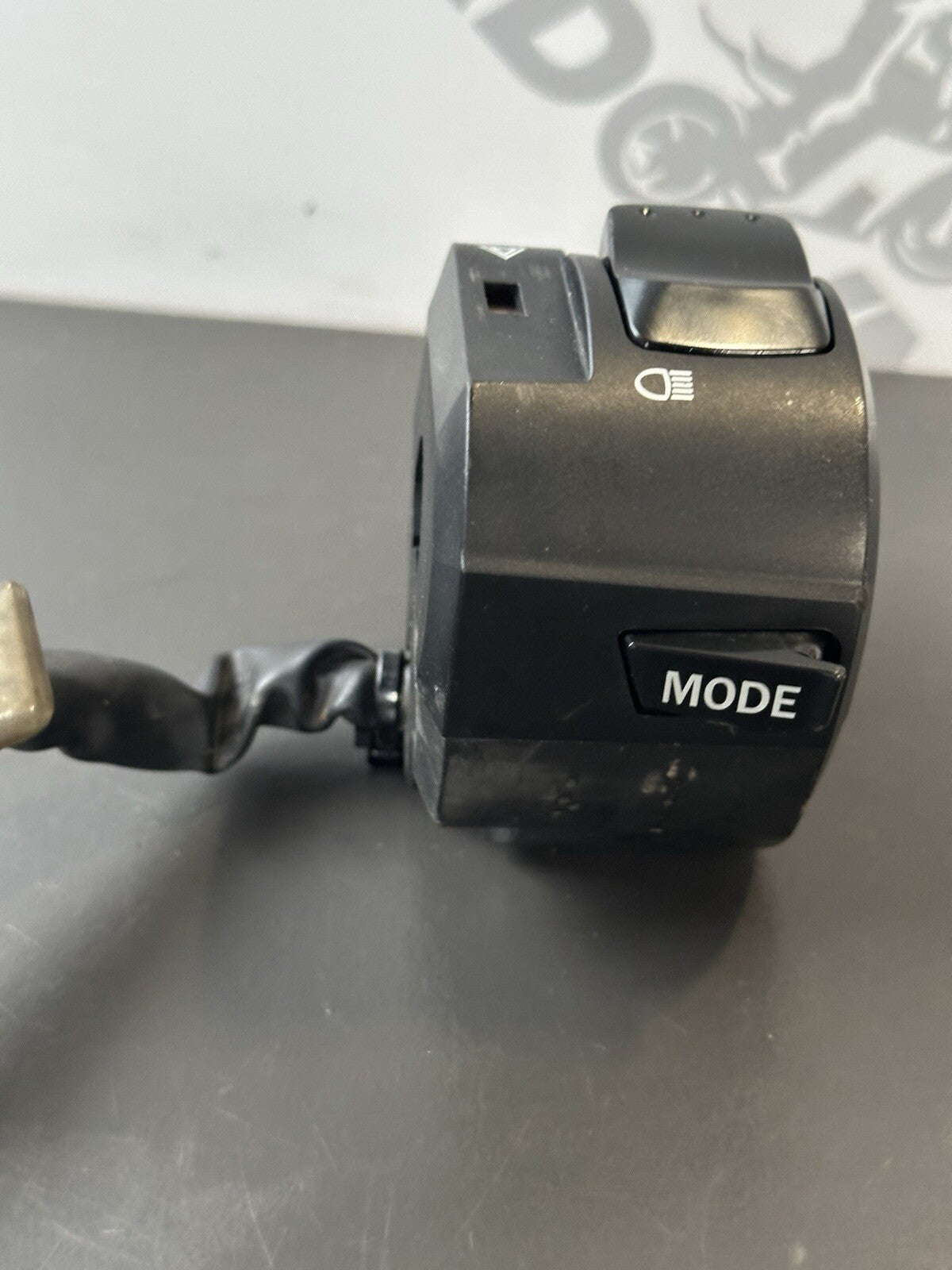 SUZUKI GSXR 600 750 LEFT SWITCHGEAR SWITCH HANDLEBAR SIGNAL 2011-2016 SPARES OEM