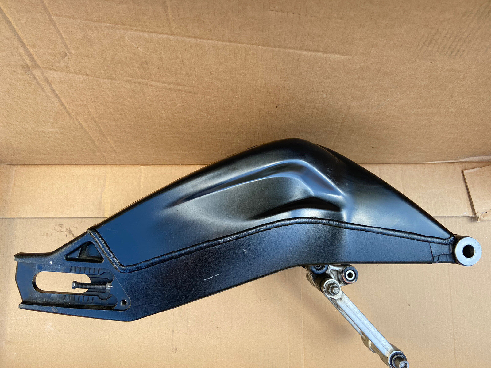 BMW S1000R 2015 15,013 miles swinging arm And Linkage Swing Arm Rear Linkage OE