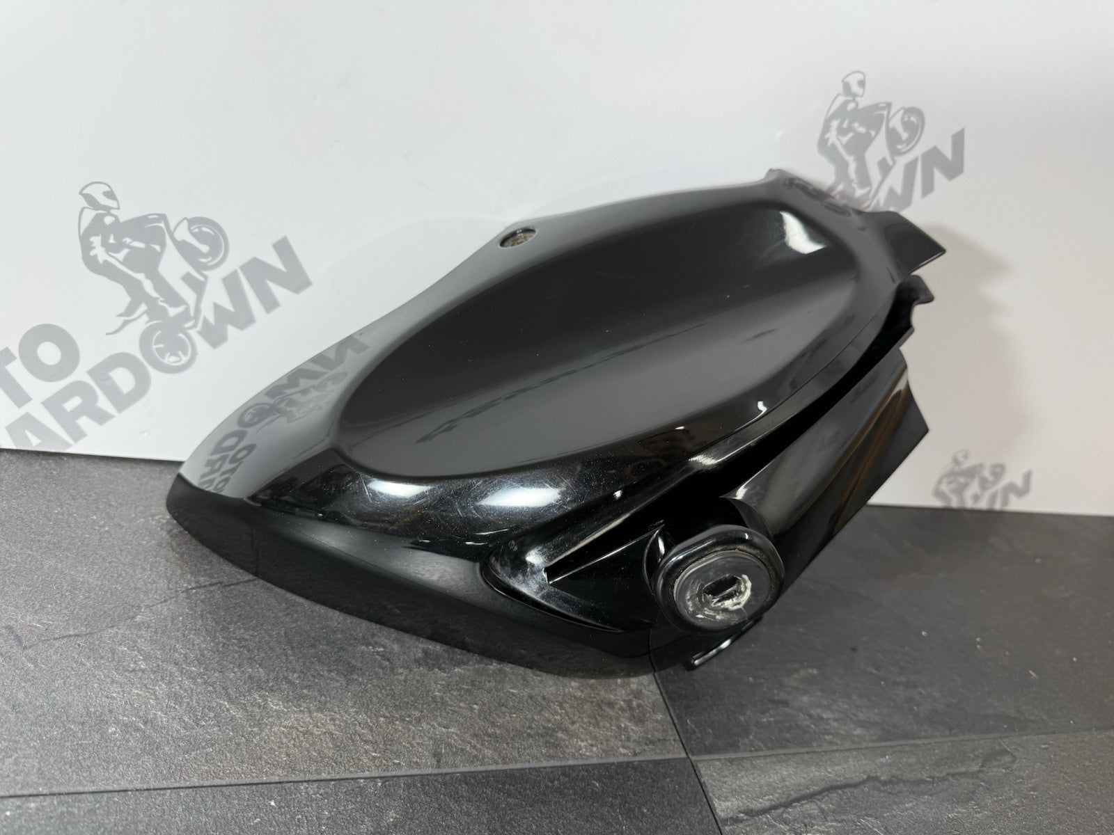 6fe0399a-8403-4178-b433-8f3e5e1cff34