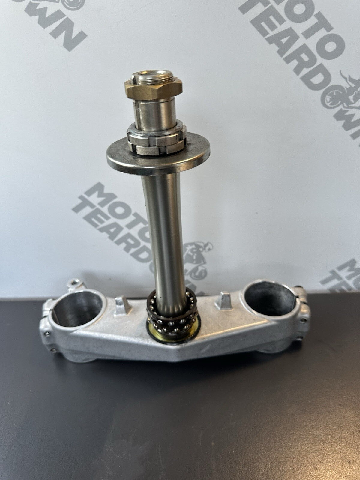 Suzuki GSXR600 GSXR750 Bottom lower fork yoke clamp & fittings 2011 - 2017 L1-L7