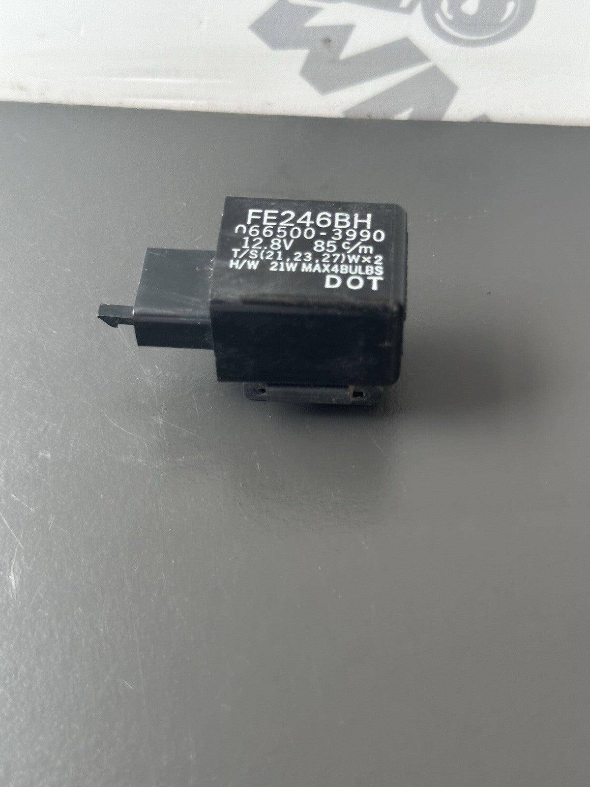 Honda CBR 1000 RR Fireblade indicator flasher relay 2004 - 2005 RR4 RR5 FE246BH