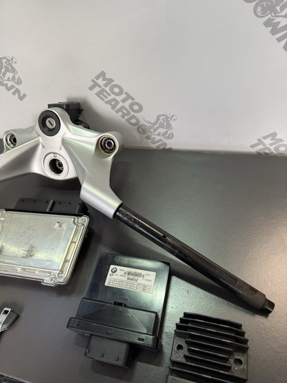 f668bedd-51e3-4f52-9fa4-a10be4b75e99