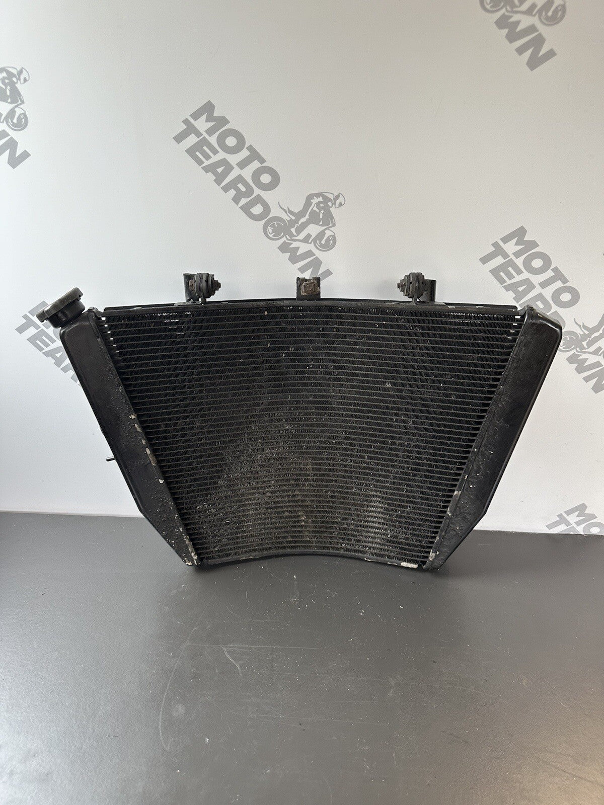 Suzuki GSXR 1000 Radiator Coolant Rad 2009-2016 Only 33,787 Miles OEM Radiator