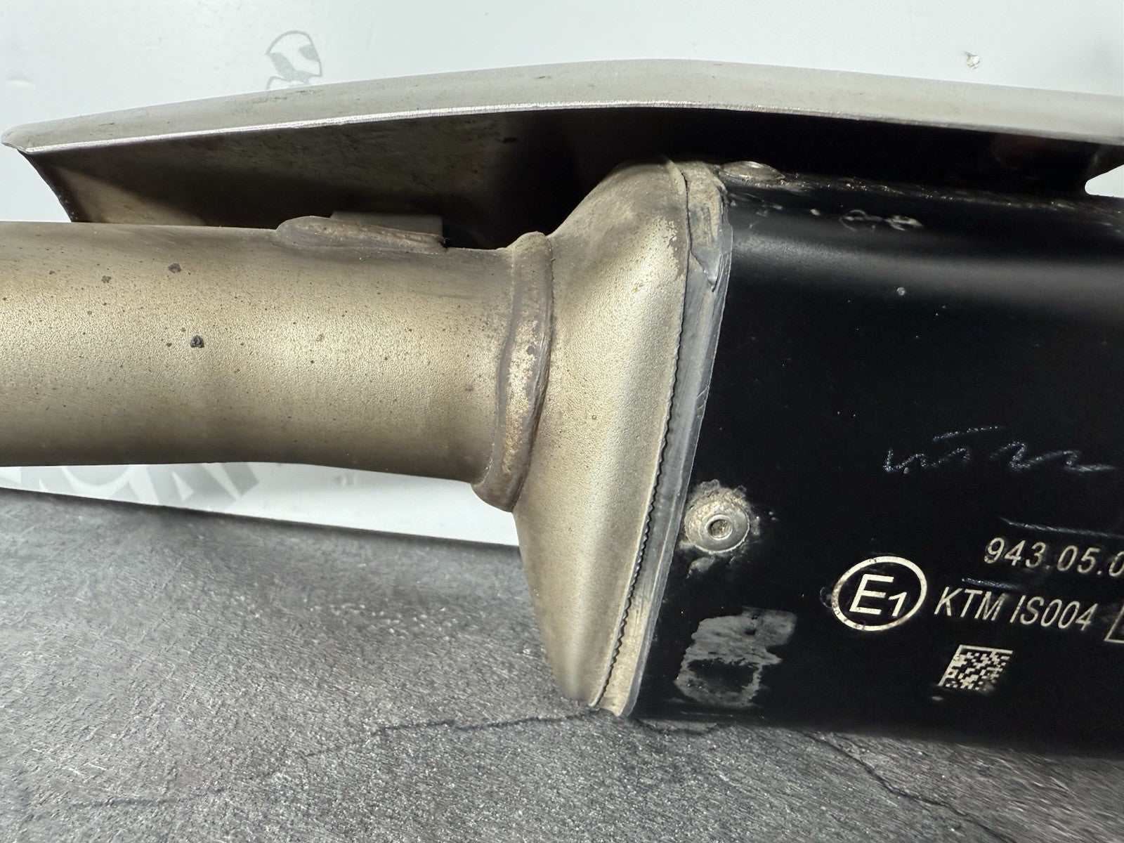 3c633d8d-6131-4317-89be-cc51fb24db9d