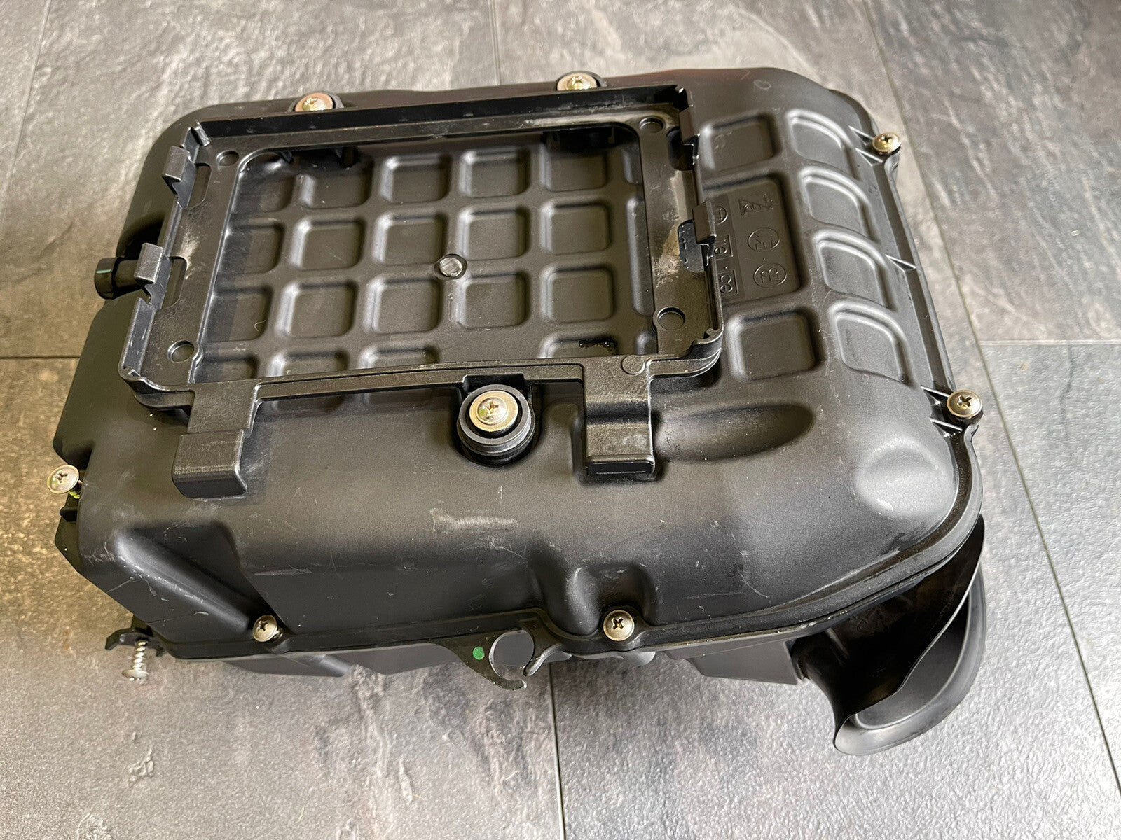 Aprilia Tuono V4 1100 Factory Airbox Complete Filter 2018 OEM 6029 Miles RSV4