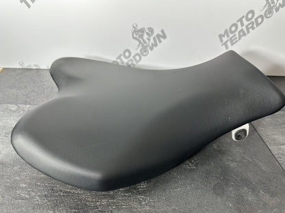 Suzuki GSXR 1000 2014 Riders Seat Front Seat Saddle 22774 Miles 2009-2016 OEM