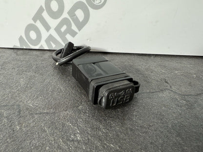 Triumph Street Triple 765 RS 2021 USB Socket Connector 21650 Miles 2020-2022 OEM