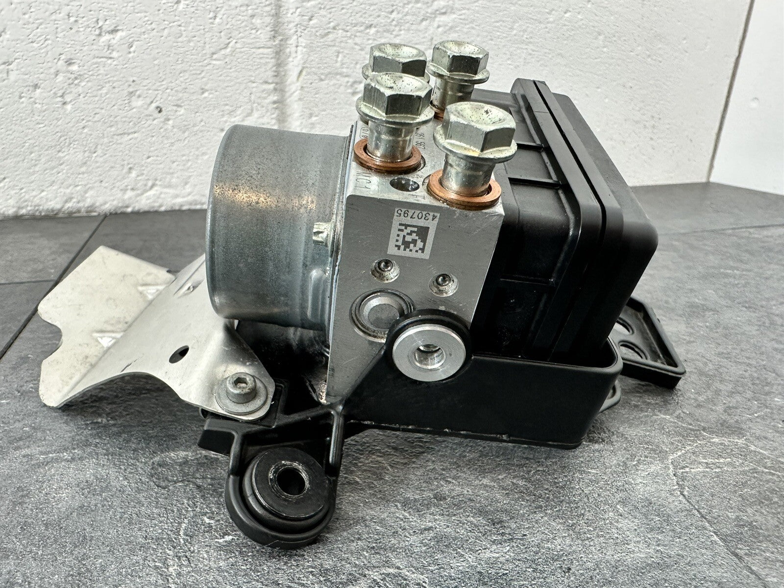 Aprilia Tuono V4 1100 Factory 2020 ABS Pump Module Actuator 6889 Miles OEM 2019
