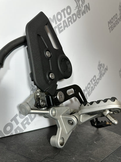 Triumph TIGER 900 GT PRO 2022 Right Footrest Rearset Rear Brake 6337m 2020-2023