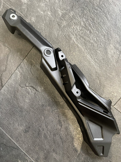 Yamaha MT10 SP 2019 Right Subframe Fairing Panel Cover 10953 Miles 2017-2021 2CR
