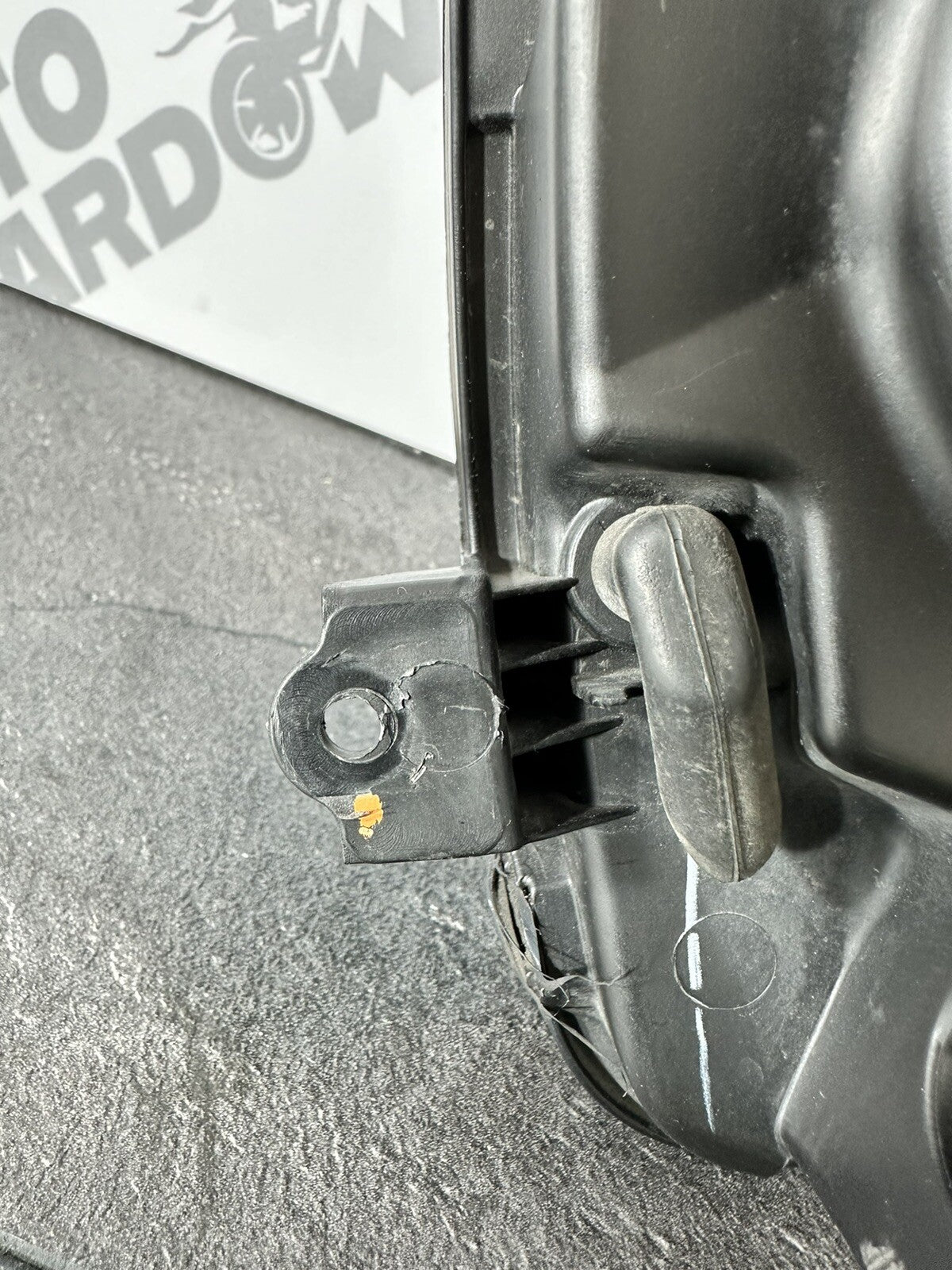 27a7c172-d4c8-4426-b49c-a13e37d46eec