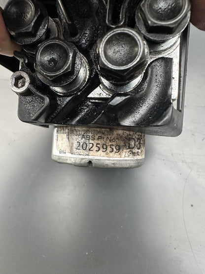Triumph Street Triple 765 RS 2017-2019 ABS Pump Regulator 2017 OEM T2025959
