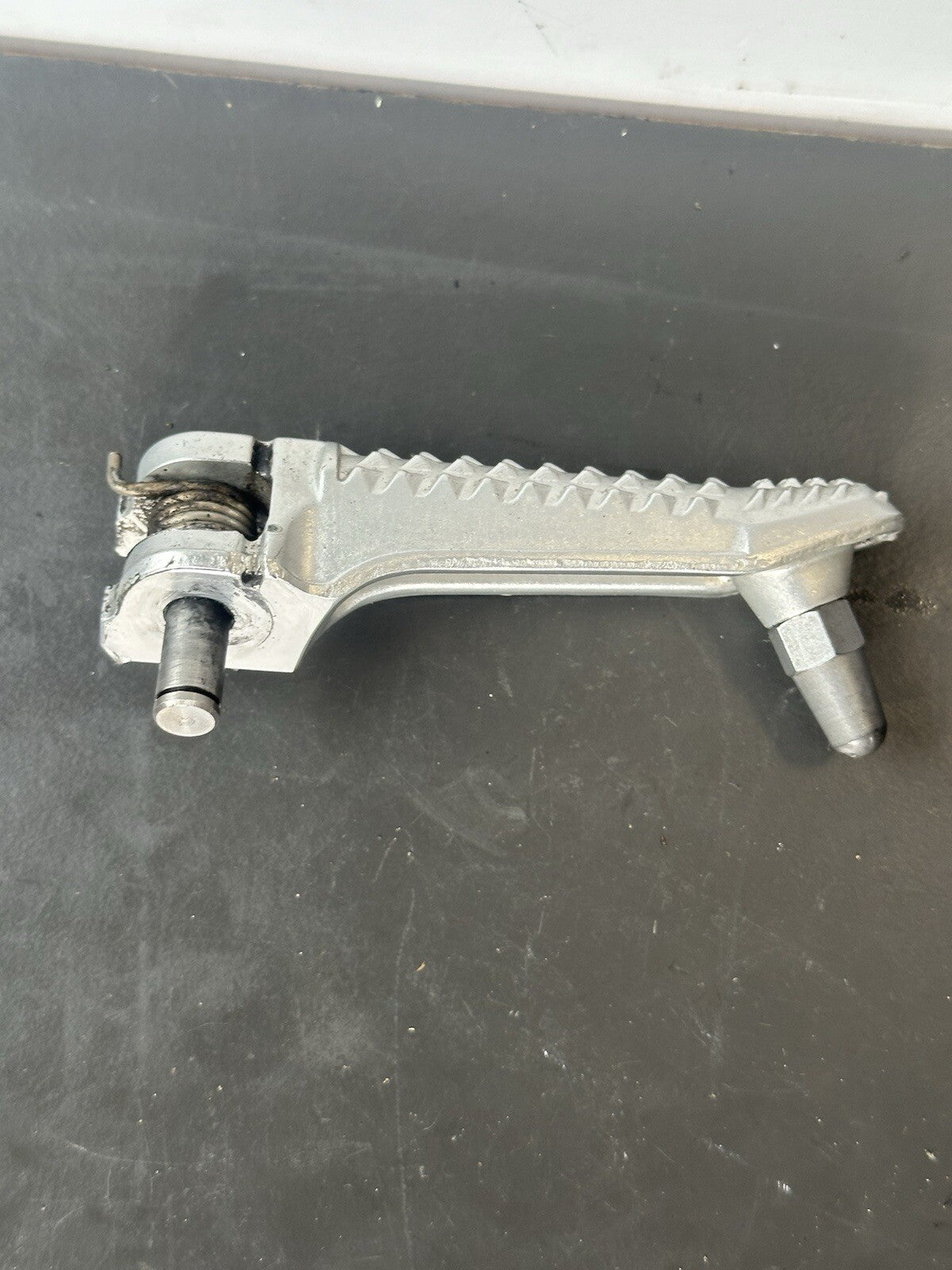 BMW S1000R right front riders footrest foot peg 7708632 2014-2020 RT FOOT PEG