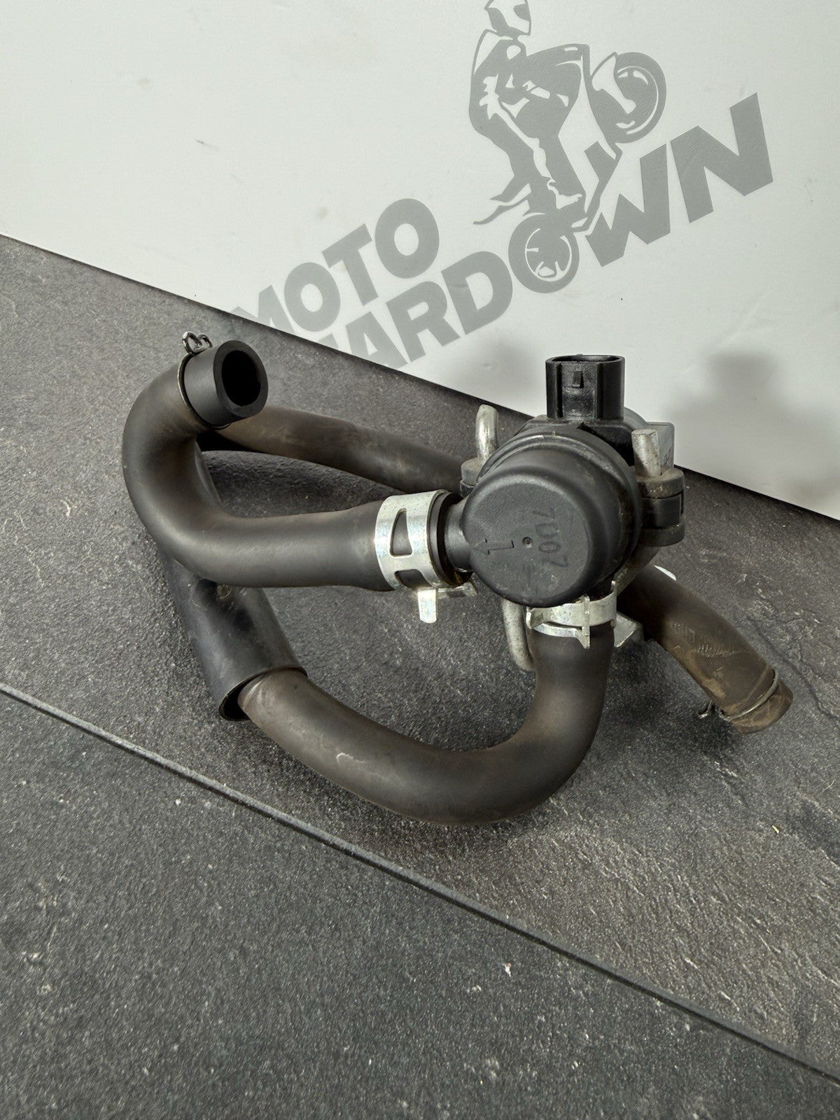 b2313799-0790-452d-9b2b-9ae97ff20895