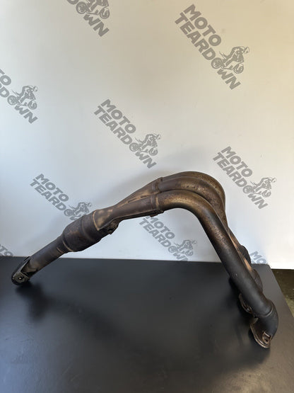 TRIUMPH SPEED TRIPLE 1050 EXHAUST DOWN PIPES CRACKED - SPARES / REPAIRS 19,161m