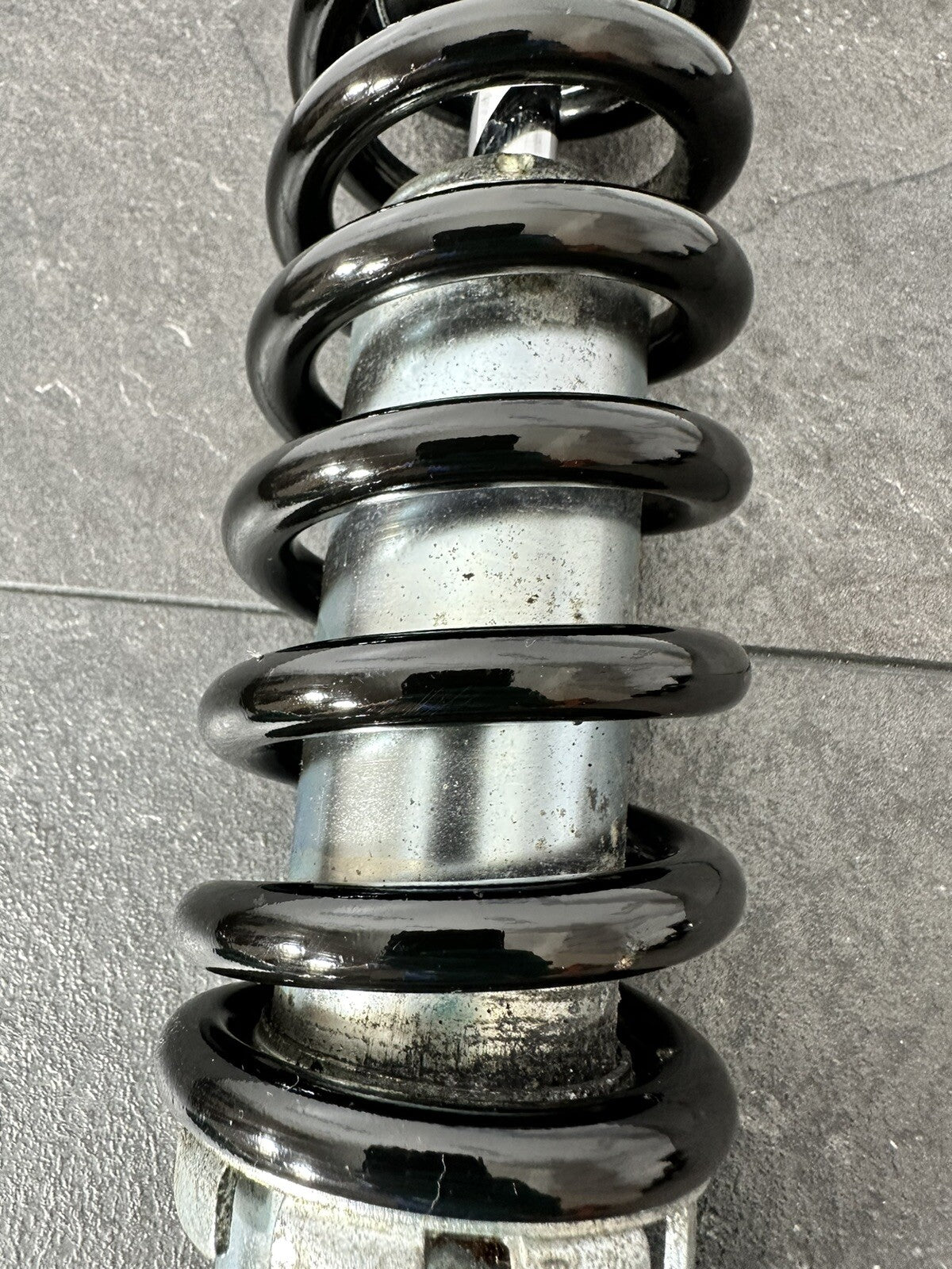 Triumph Trident 660 2022 SHOWA Rear Shock Absorber 2962 Miles 2021-2024 OEM