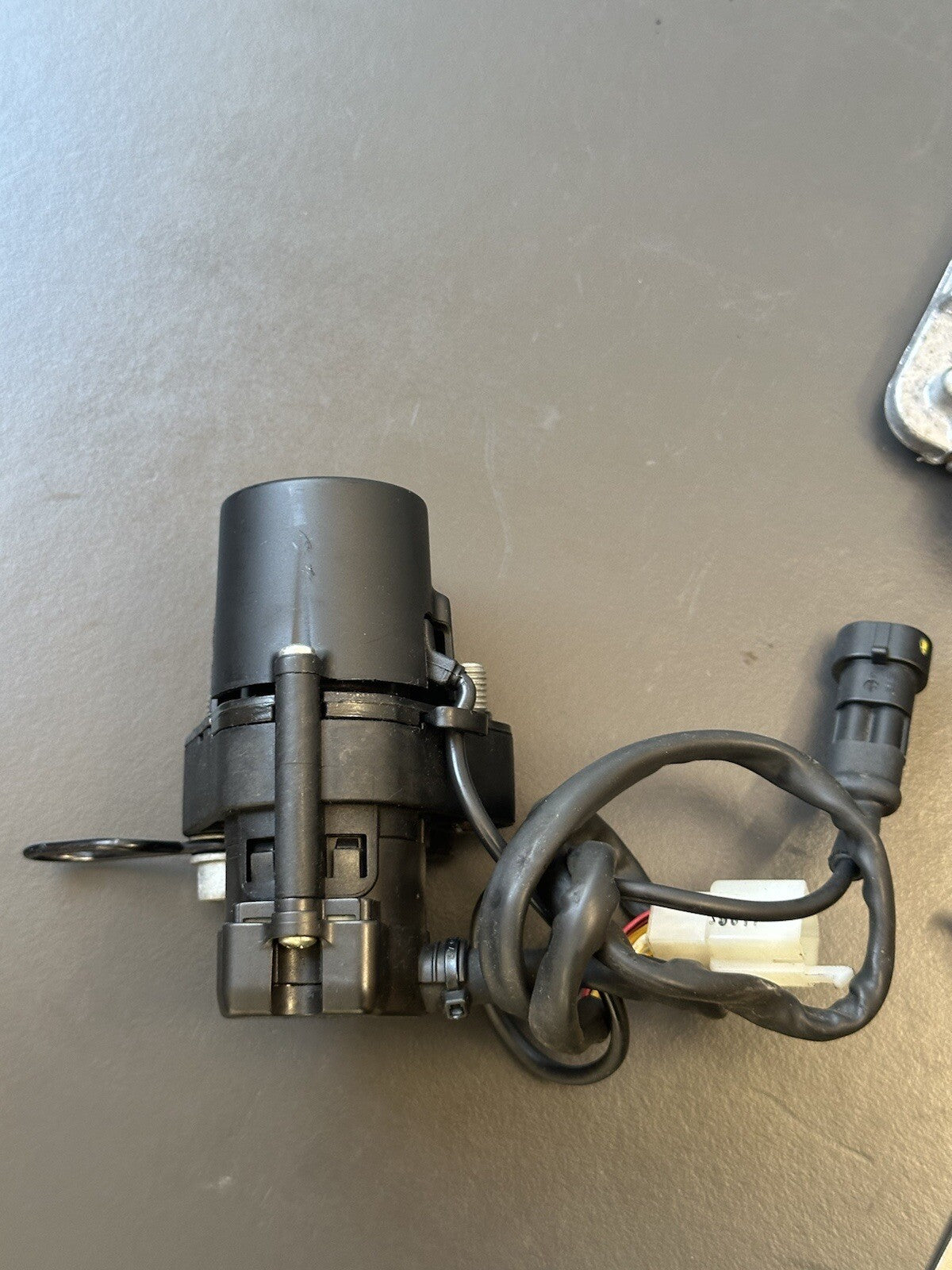 Aprilia Tuono V4 1100 FACTORY Lockset Ignition Key ECU Fuel Cap OEM RSV4 2017-19
