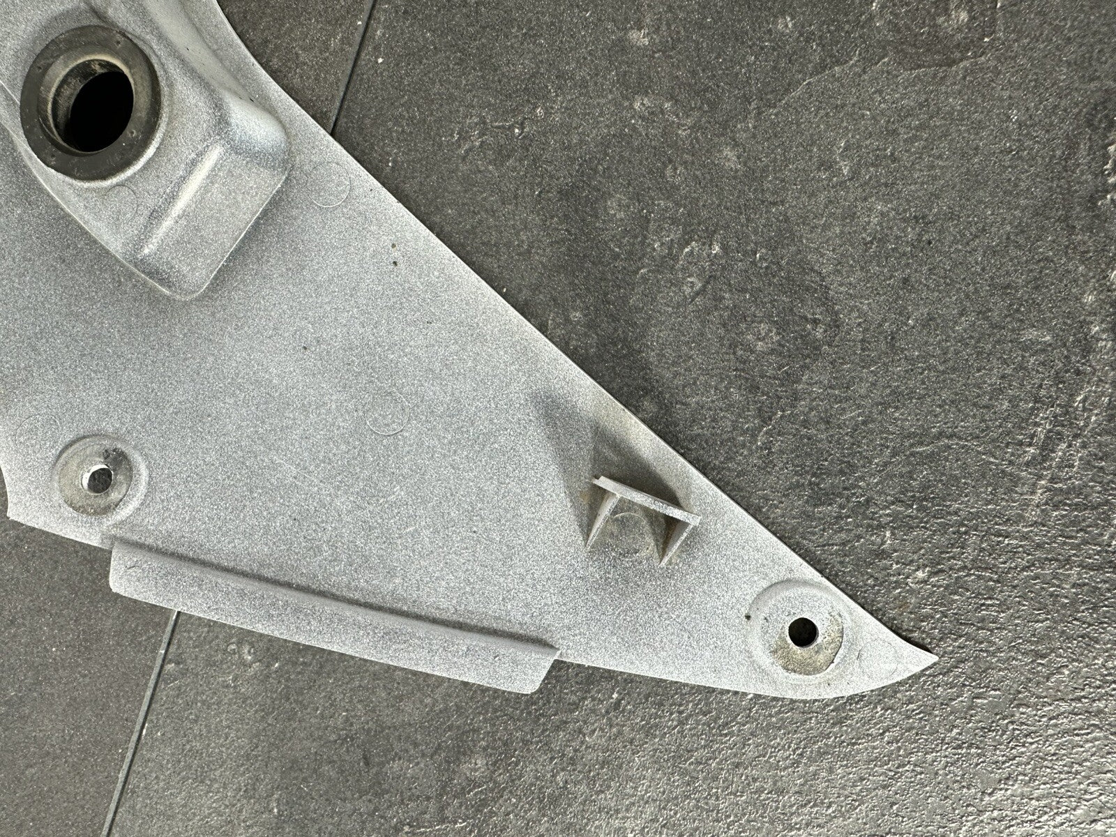 Suzuki GSXR 1000 2014 Subframe Lower Tail Fairing Panel 22774 Mile 2009-2016 OEM