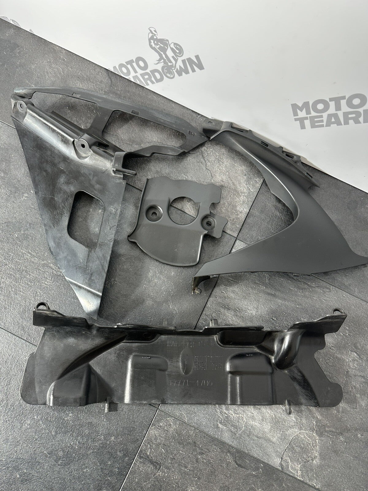 Suzuki GSXR 1000 2014 VARIOUS Fairing Panels Cowling 22774 Miles 2009-2016 OEM