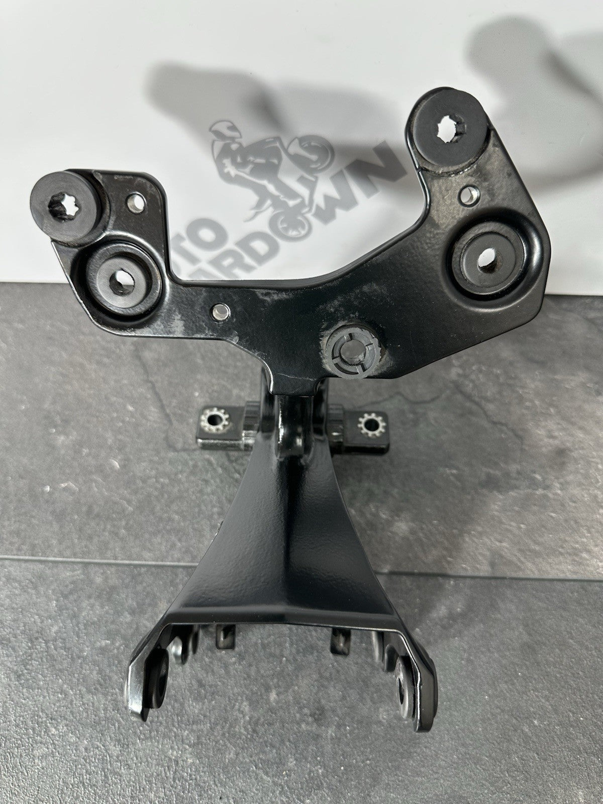 Triumph Street Triple 675 R 2015 Clock Stay Top Bracket 16470m 2013-2016 OEM