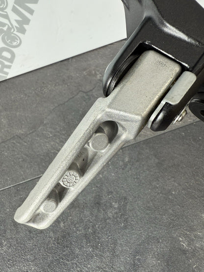 69c02306-b0e7-4456-89d9-d272052e9e15