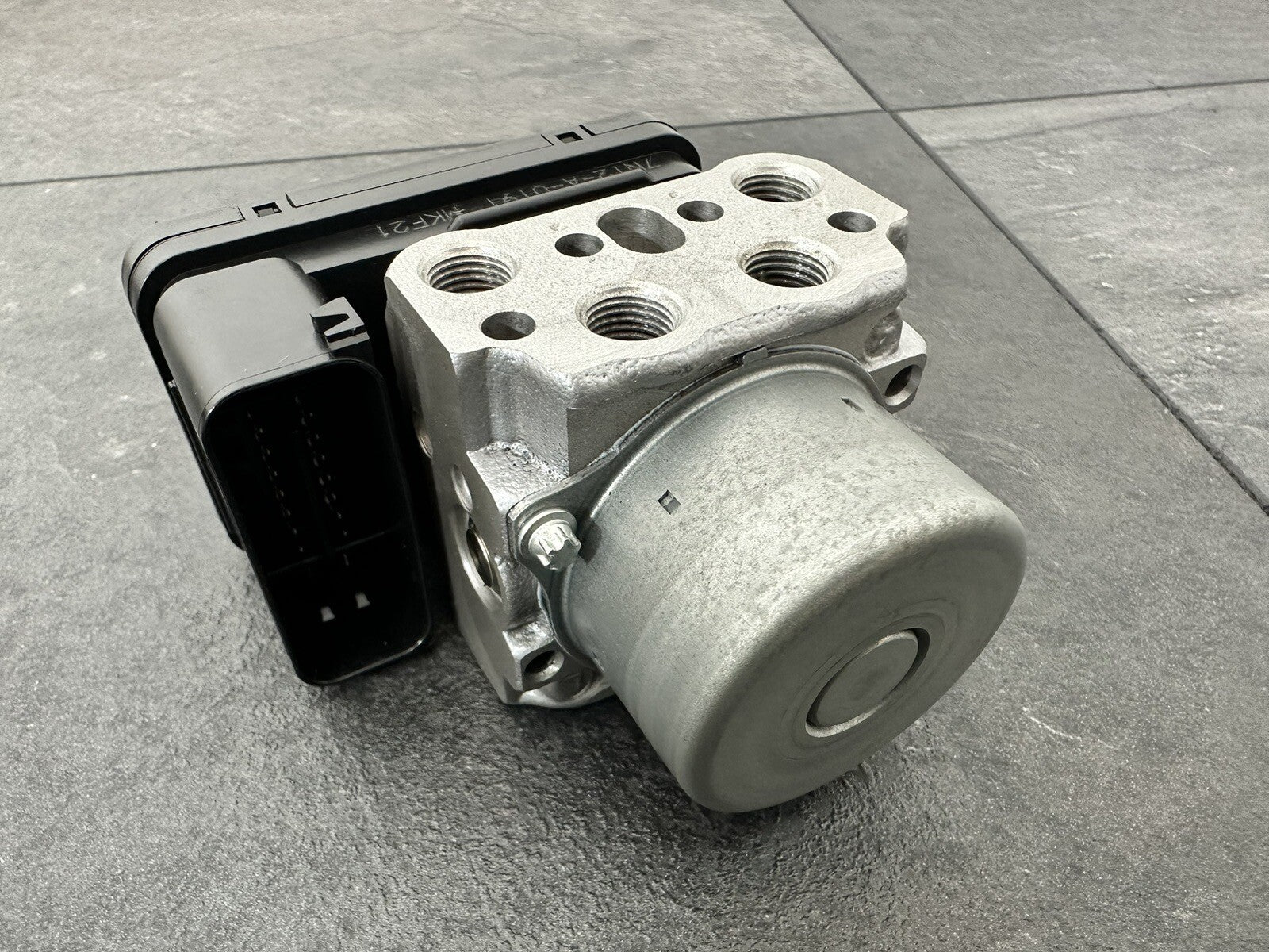 Honda Fireblade CBR1000RR 2019 NISSIN ABS Pump Module 2017 2018 4000 Miles OEM