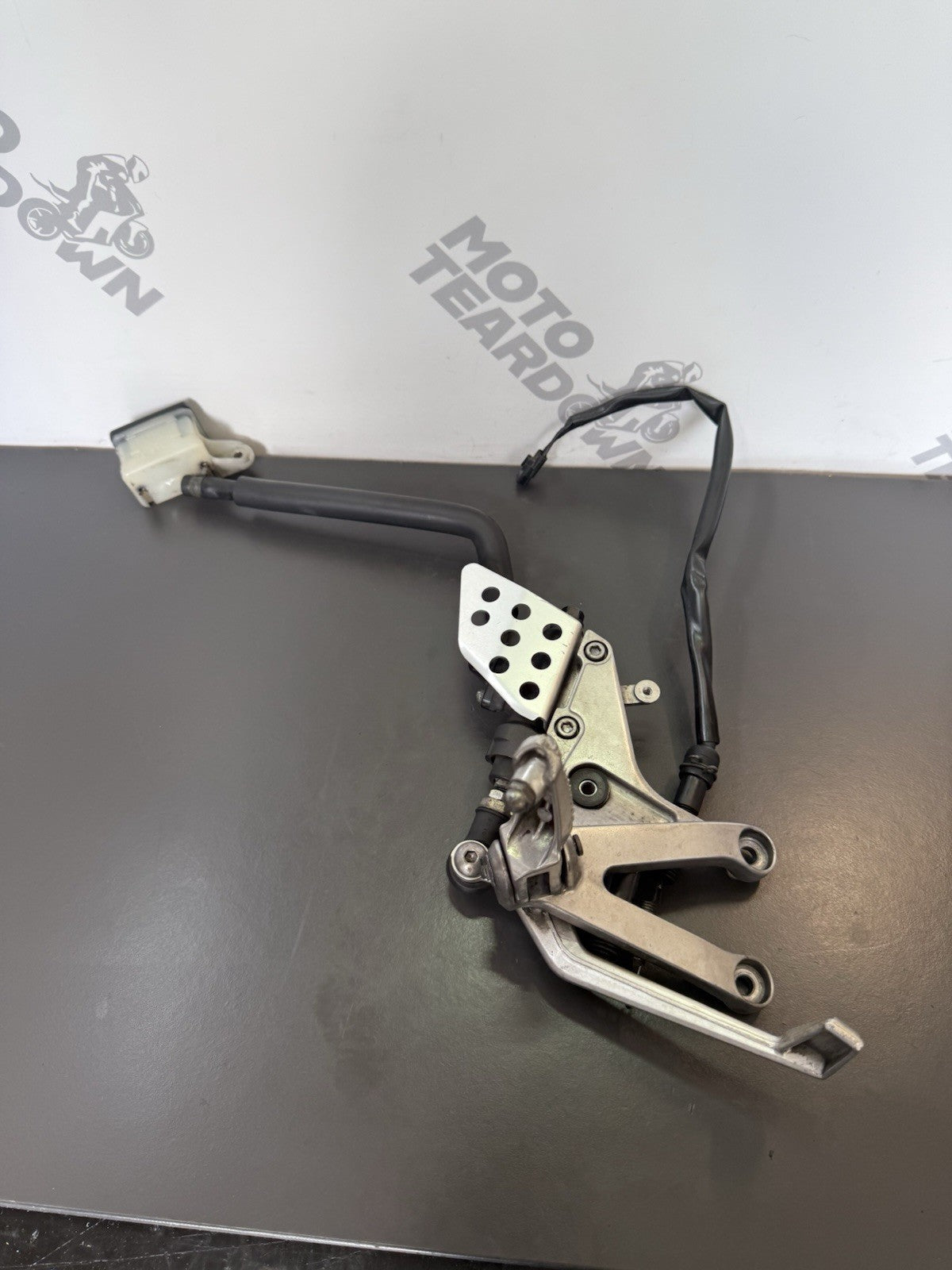 ae3d9fac-9389-40bd-b25f-d3713a284a92