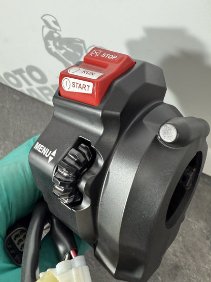 e28c0a01-9ccf-4d98-85d2-c463b0c0f469