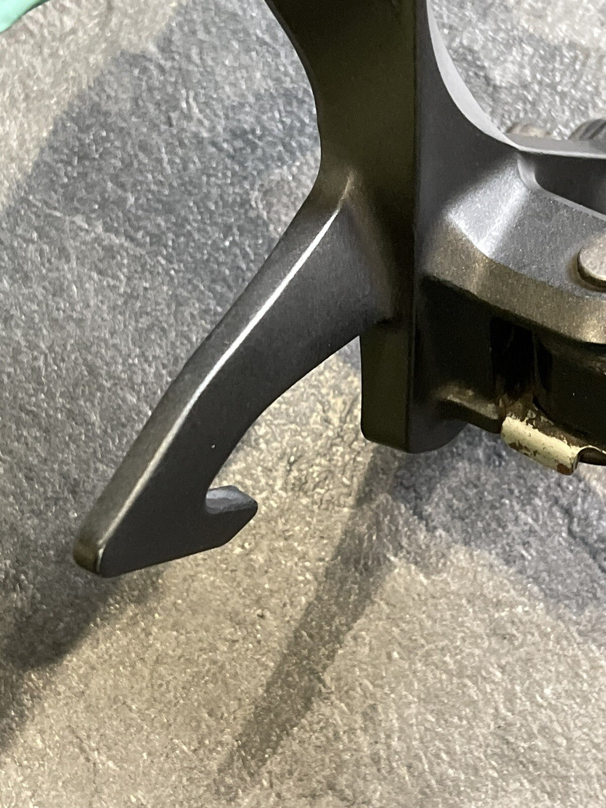 Kawasaki Ninja ZX10R 2016 Right Pillion Footrest Exhaust Hanger 2017-2020 18266m