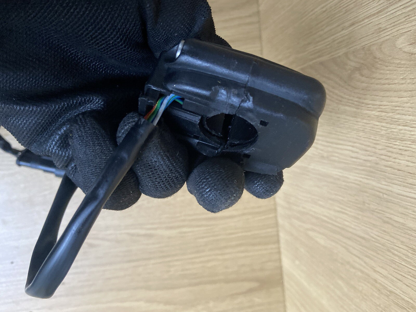 Aprilia Tuono V4 1100 Factory  right hand handlebar kill switch SPARES / REPAIRS