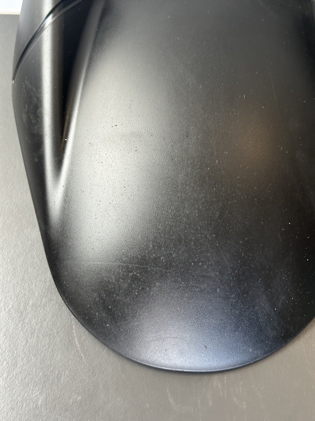 GENUINE APRILIA TUONO V4 1000 1100 2017-19 REAR FENDER HUGGER MUD GUARD 858782