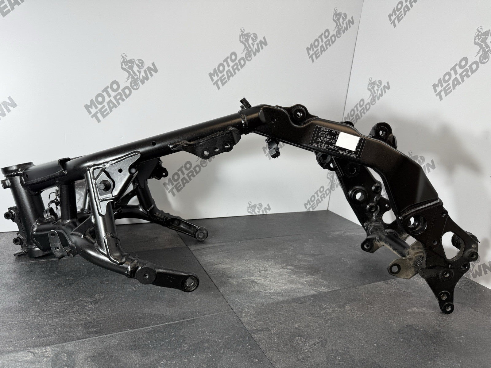 2aeffc29-8bee-4024-b337-5a0cf54525d6