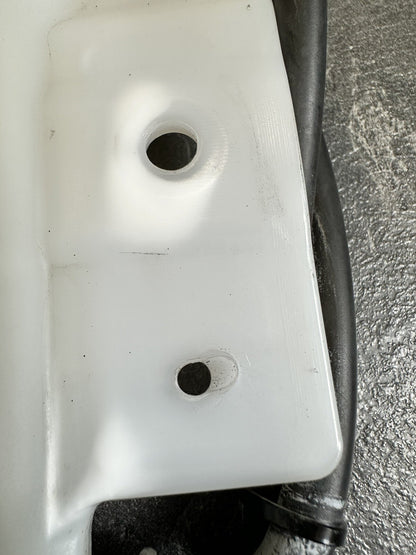 Suzuki GSXR 1000 2009 Coolant Expansion Tank Reservoir 2009-2016 Only 9715 Miles