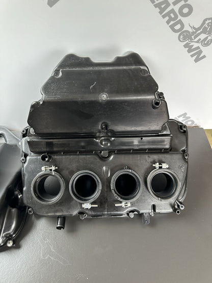 Kawasaki Z900 ZR900 2022 Air Box Air filter box Z900 Air Box ZR900 Air Box OEM