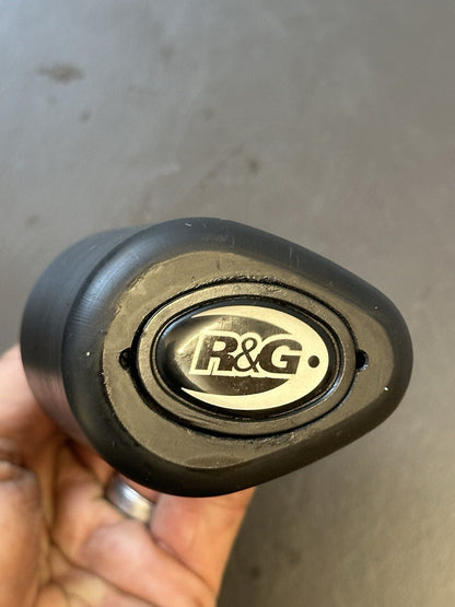 Yamaha MT-03 Yamaha MT03 R&G racing aero style crash protectors bungs 2020