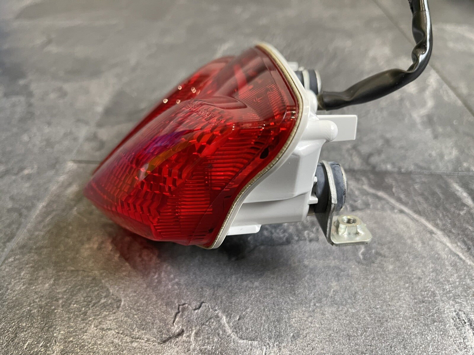 Suzuki GSXR 750 2013 L3 Rear Light Brake Light GSXR 600 2011-2018 L1-L8 OEM
