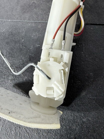 Yamaha YZF R125 R 125 2014 Fuel Pump Petrol Pump 26983 Miles 2008-2018 OEM