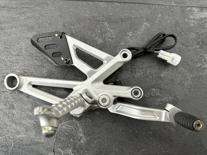 Aprilia Tuono V4 1100 Factory 2020 Right Rearset Footrest Brake 6889m OEM 2019