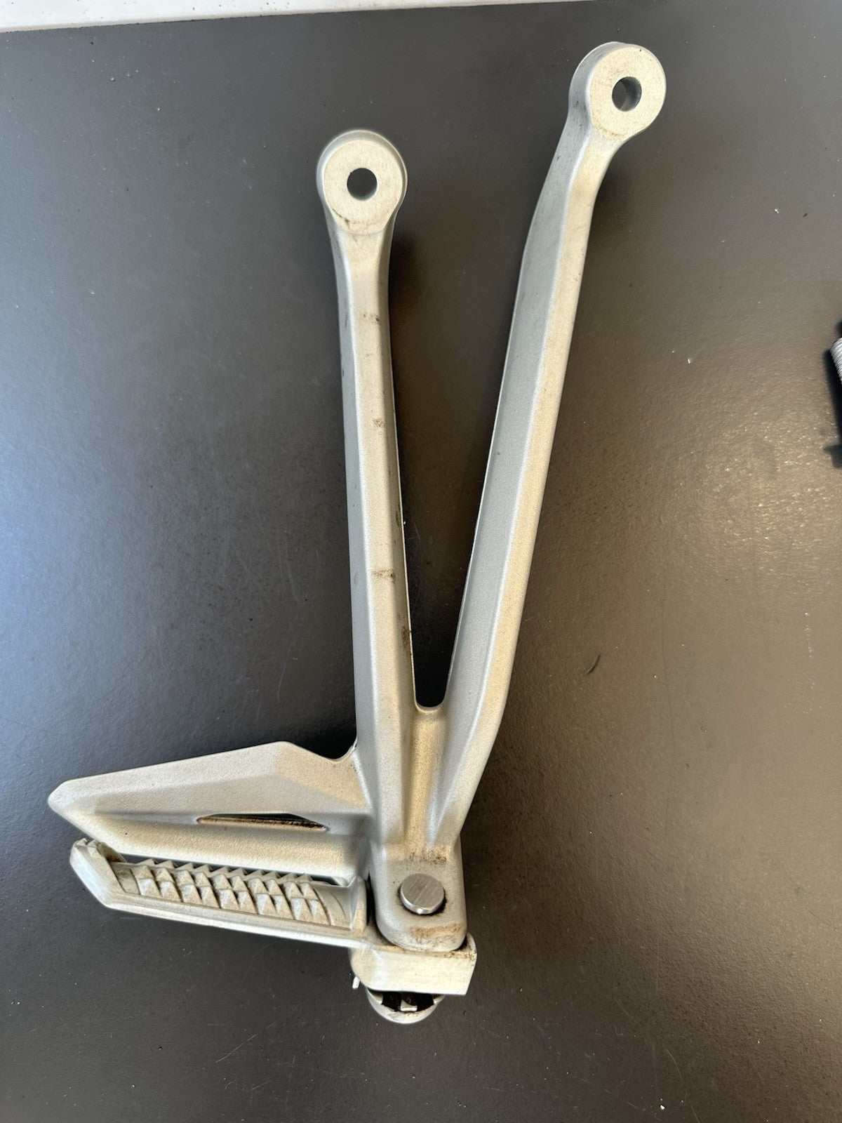 TRIUMPH STREET TRIPLE Right Pillion Footrest Hanger- 765R 765RS T2081987 2017-19