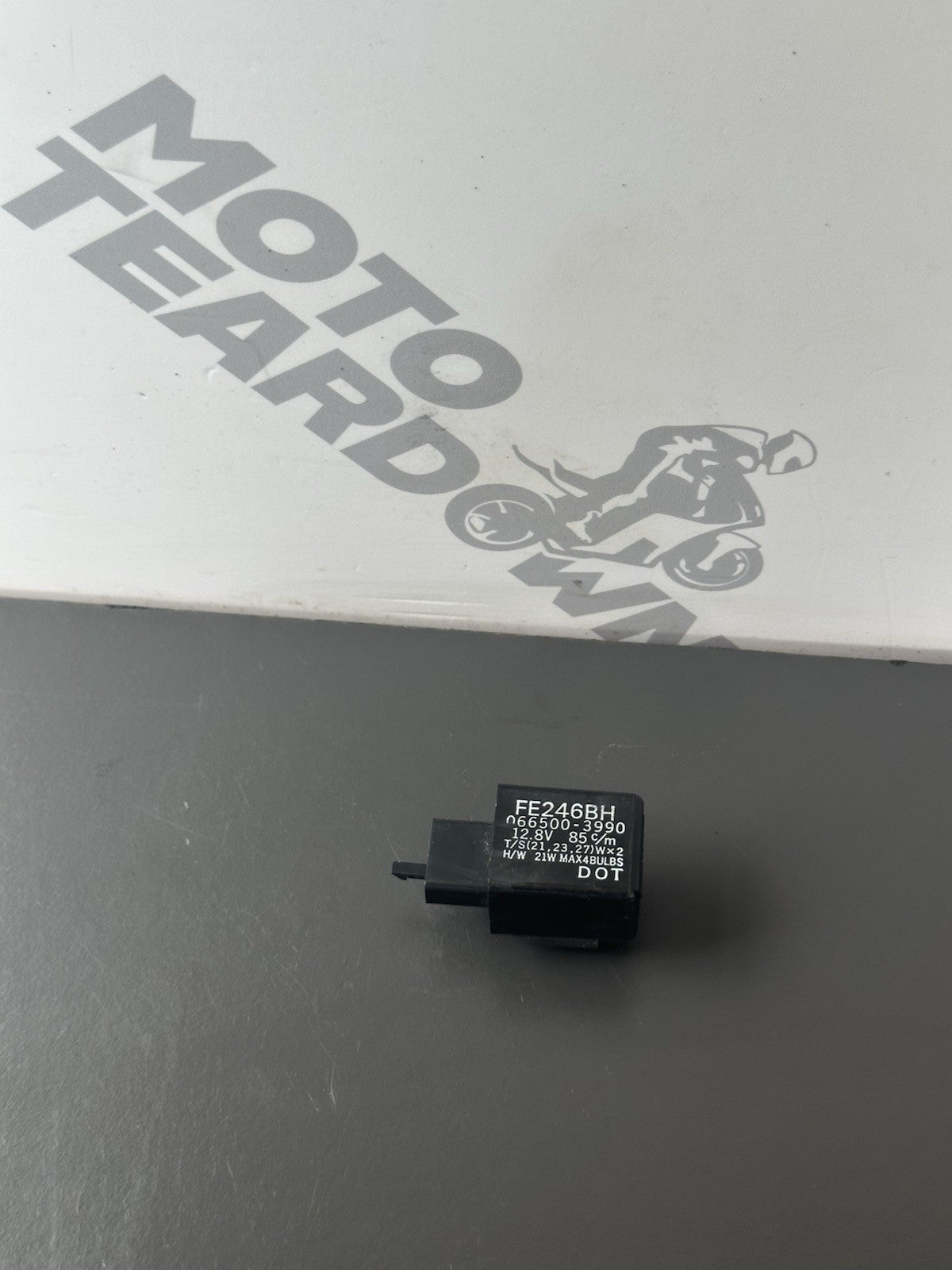 Honda CBR 1000 RR Fireblade indicator flasher relay 2004 - 2005 RR4 RR5 FE246BH
