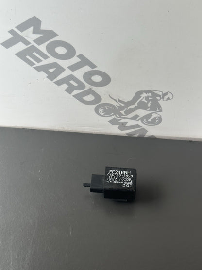 Honda CBR 1000 RR Fireblade indicator flasher relay 2004 - 2005 RR4 RR5 FE246BH