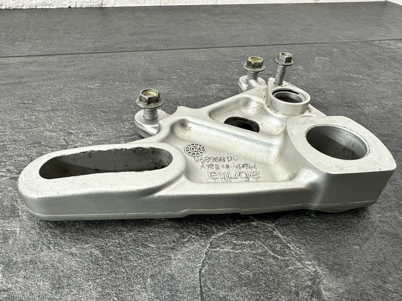 Aprilia Tuono V4 1100 Factory 2020 Rear Brake Caliper Hanger Mount 6889m 2019