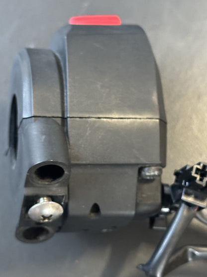 Suzuki GSXR600 GSXR750 Right handlebar switchgear start switch 2011-2016 DAMAGED