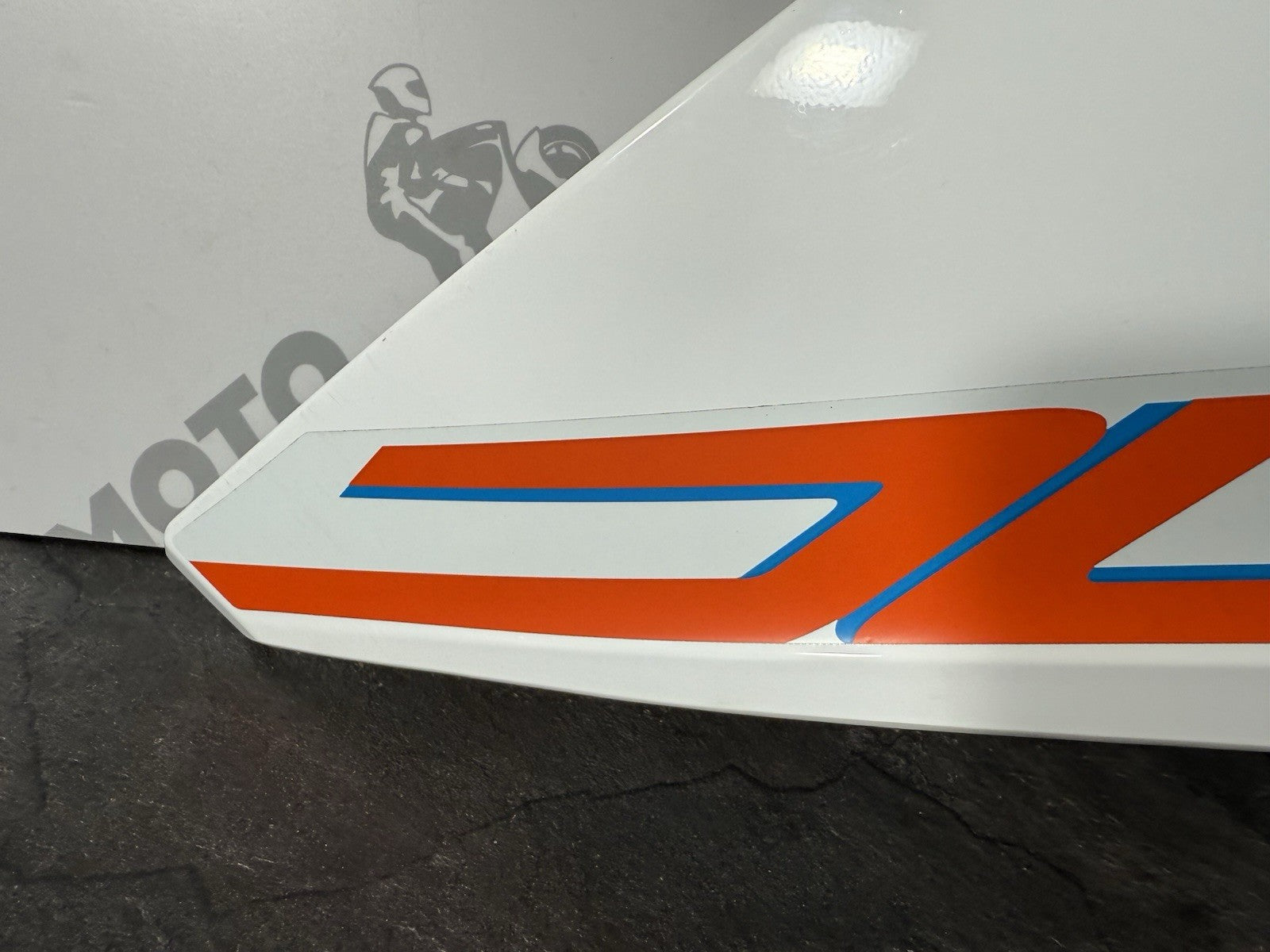 e2dd0798-694d-48ce-a707-b87743cb98ab