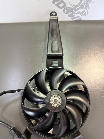 e51eda4a-5322-44b0-bb43-a5f77655694b