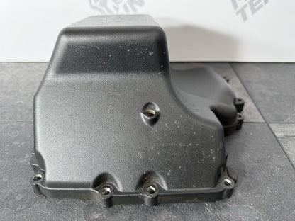 Triumph Street Triple 765 R 2017 Oil Sump Engine Sump & Bolts 18498m 2018-2021