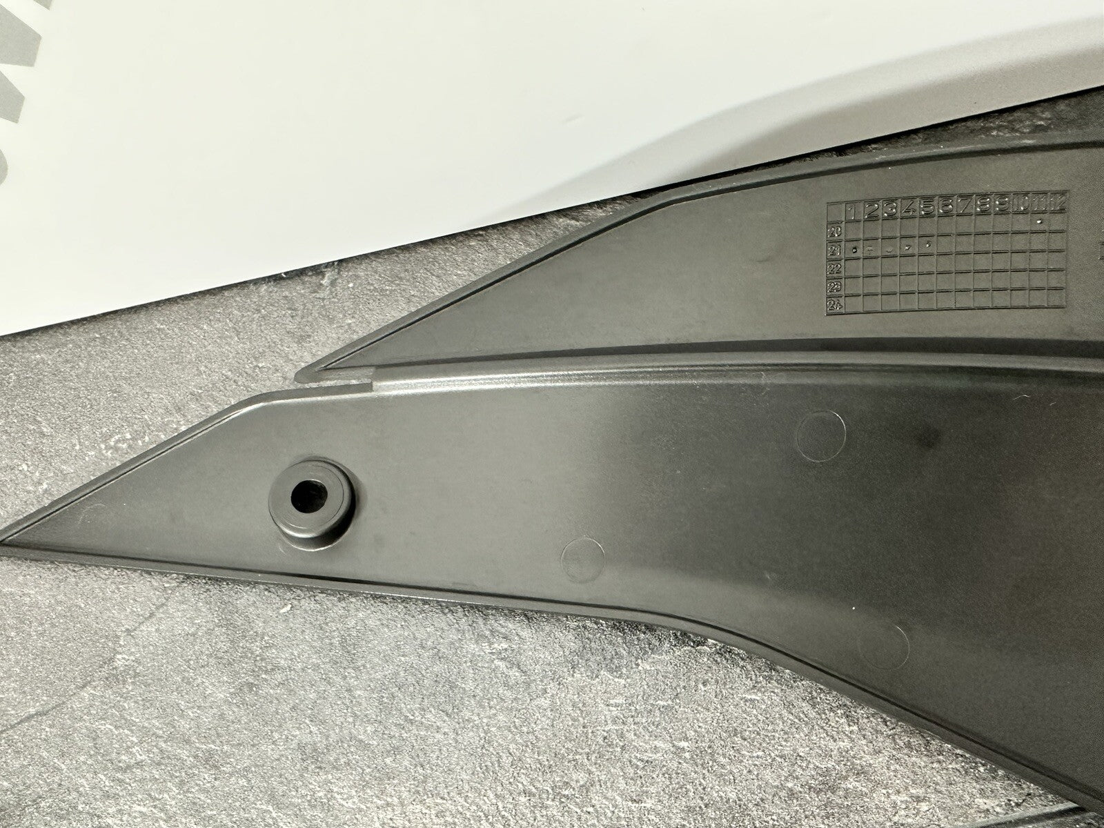 Aprilia Tuono V4 1100 2021 Right Tank Side Fairing Cowling 6606 Miles 2022-2024