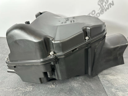 Triumph Street Triple 675 R 2015 Airbox & Air Filter 2013-2016 16470 Miles OEM