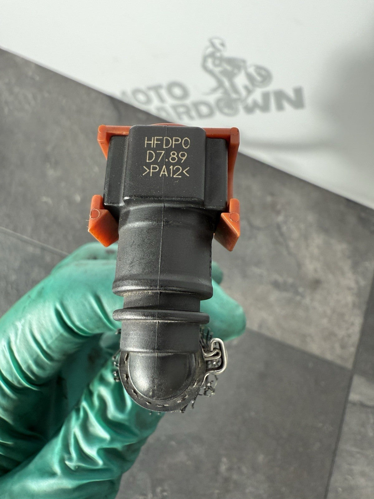 127d3f0f-70db-40f9-8abc-7fa49d5354ff